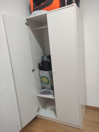 Armario blanco Ikea. Multi usos
