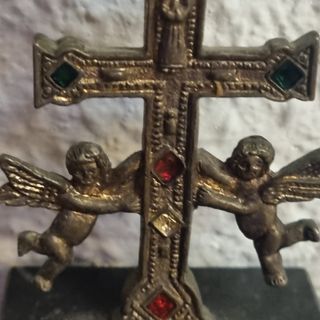 Cruz Caravaca Codina Olot mármol