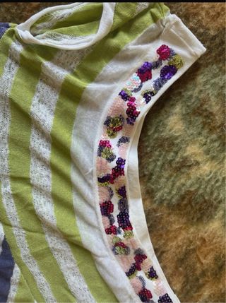 Maglia a righe verde e viola