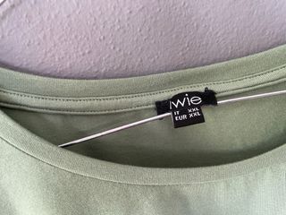 Canotta verde oliva con pizzo