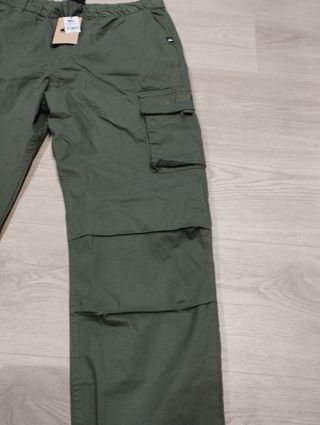Pantalón Cargo Verde Militar