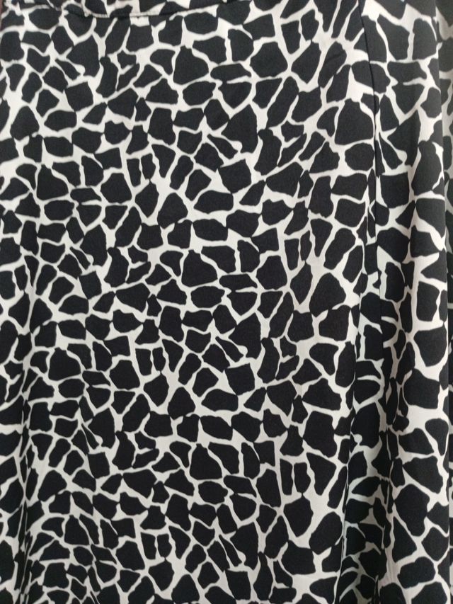 Falda midi estampado animal print