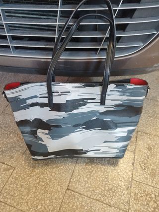 Borse donna: 1 Grigia e una Gialla