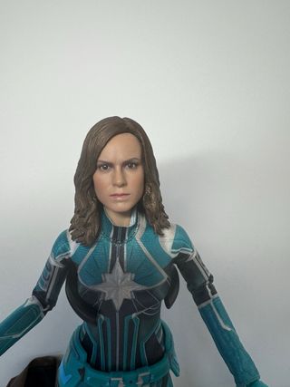 Custom capitana Marvel escala 1/6