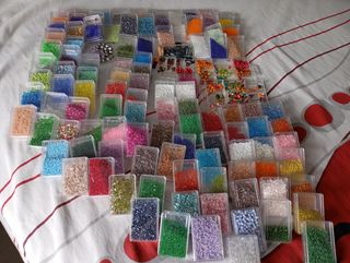 Abalorios de cristal multicolor
