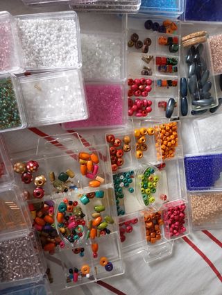 Abalorios de cristal multicolor
