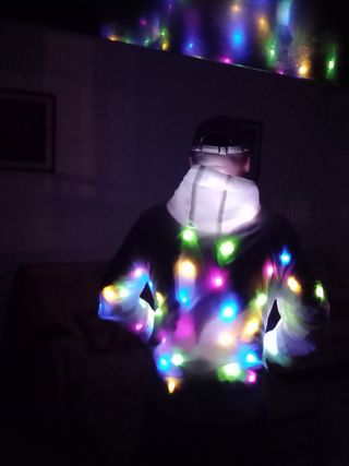 Cazadora luminosa