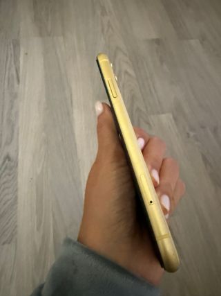 iPhone 11 Amarillo 128GB