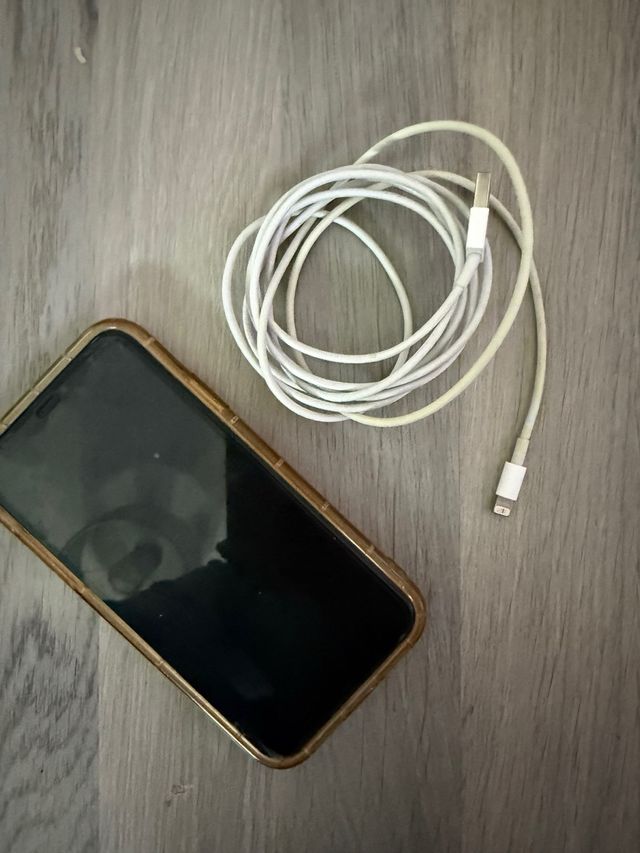 iPhone 11 Amarillo 128GB