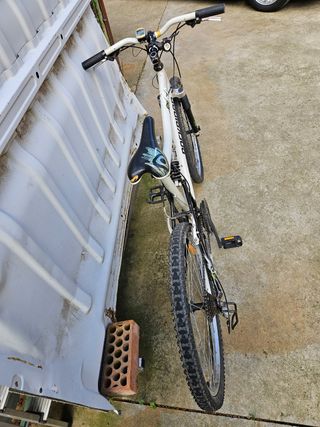 Bicicleta Rockrider 6.0