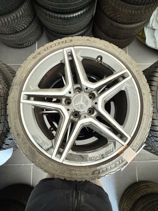 4 Neumaticos 235/40/18 Mercedes