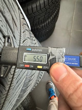4 Neumaticos 235/40/18 Mercedes