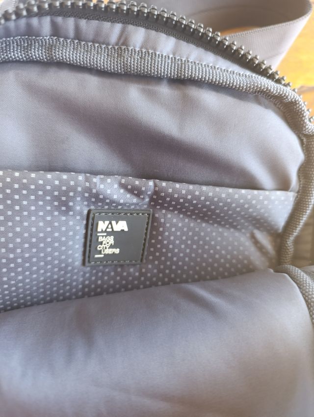 Bolso negro bandolera hombre