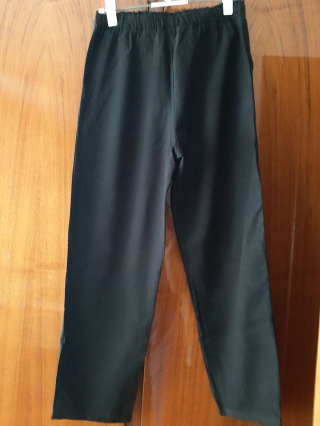 Pantalon negro cintura elastica Mango
