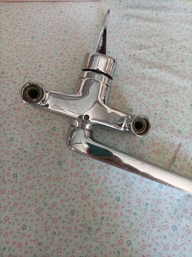 Grifería cocina pared mando gerantologic