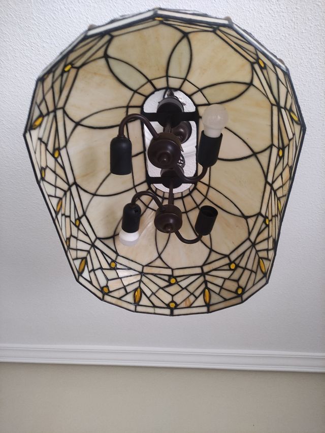 Lampara techo Tiffany circular con 3 luces