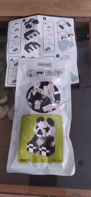 Lego City - Barco y vehículos- más robot y panda .