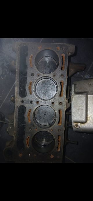 Bloque y culata seat 600