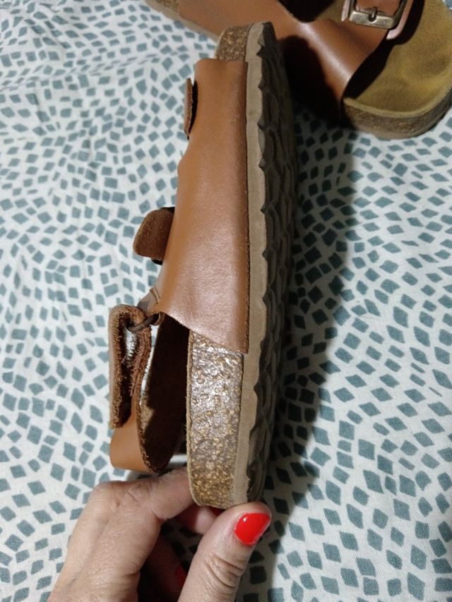 Sandalias piel marrón niño 34