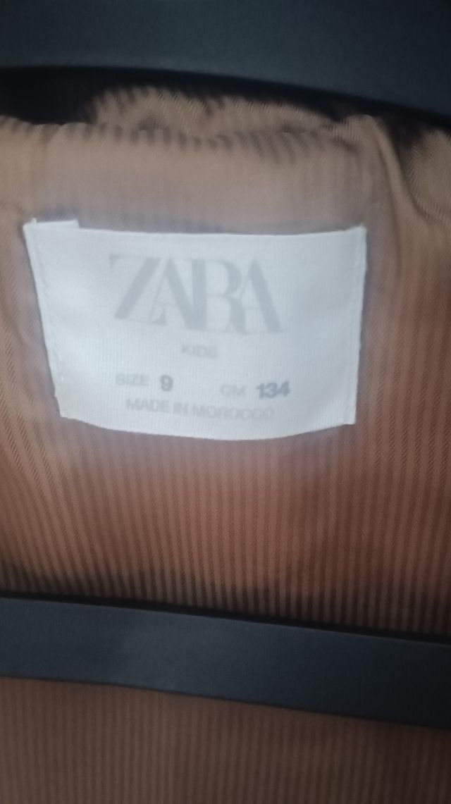 Abrigo Zara niña talla 9 beige