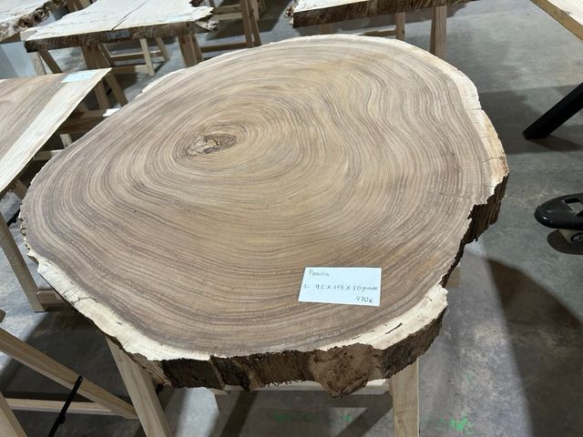 Tablón de madera de Parota para hacer mesa o centro