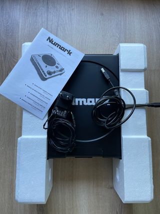 Giradiscos Numark PT01