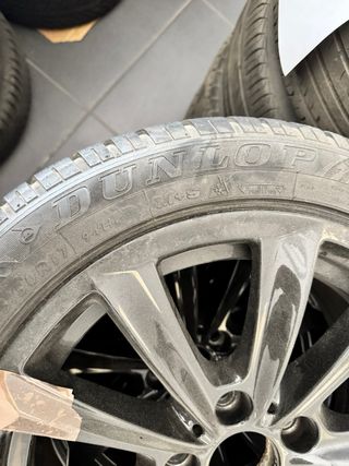 Llantas BMW 17" + 4 neum