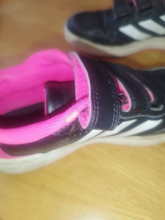Zapatillas Adidas niña velcro talla 33