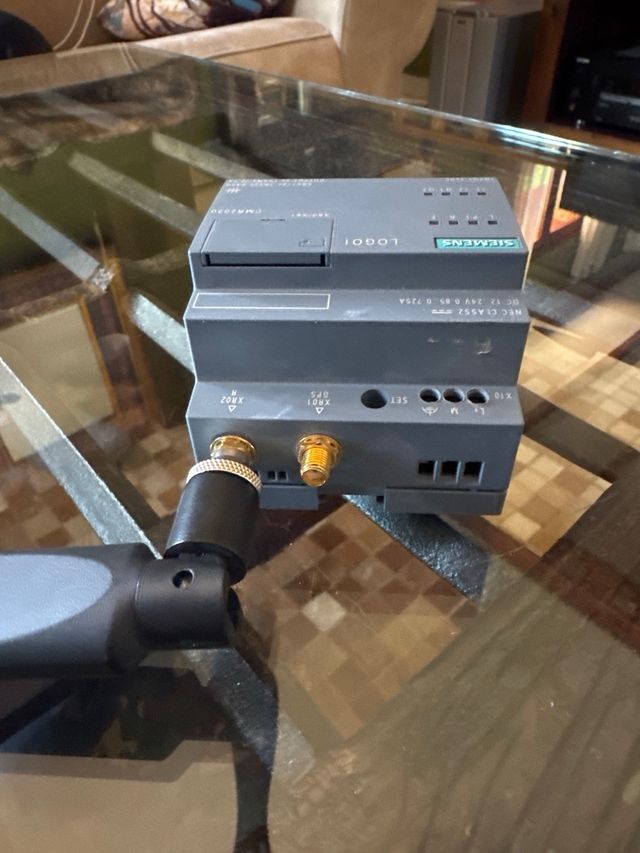 Módulo Siemens LOGO! CMR2020