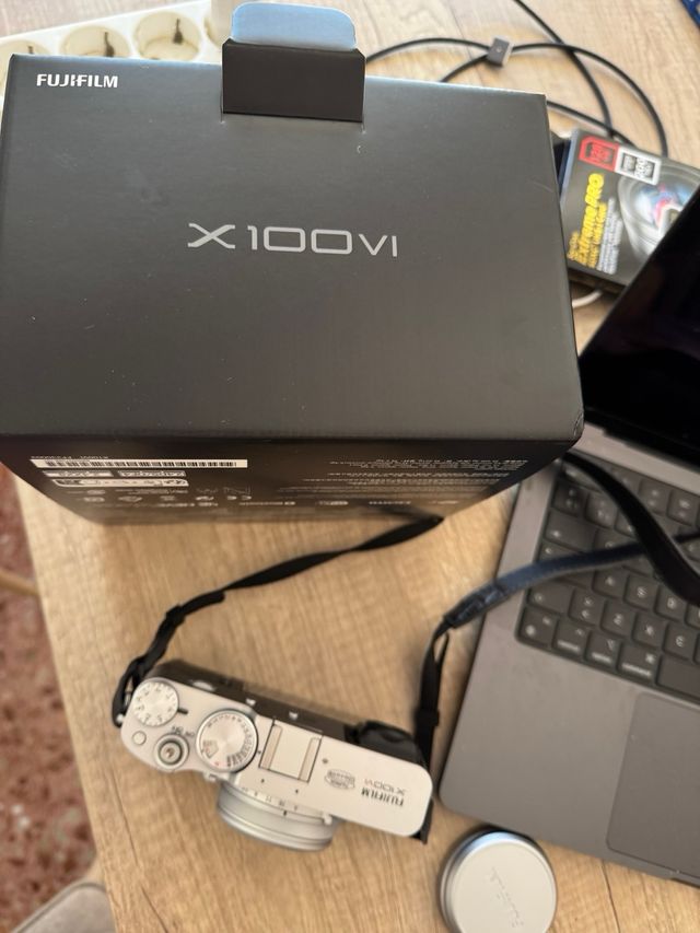 Fujifilm X100VI - Cámara compacta.