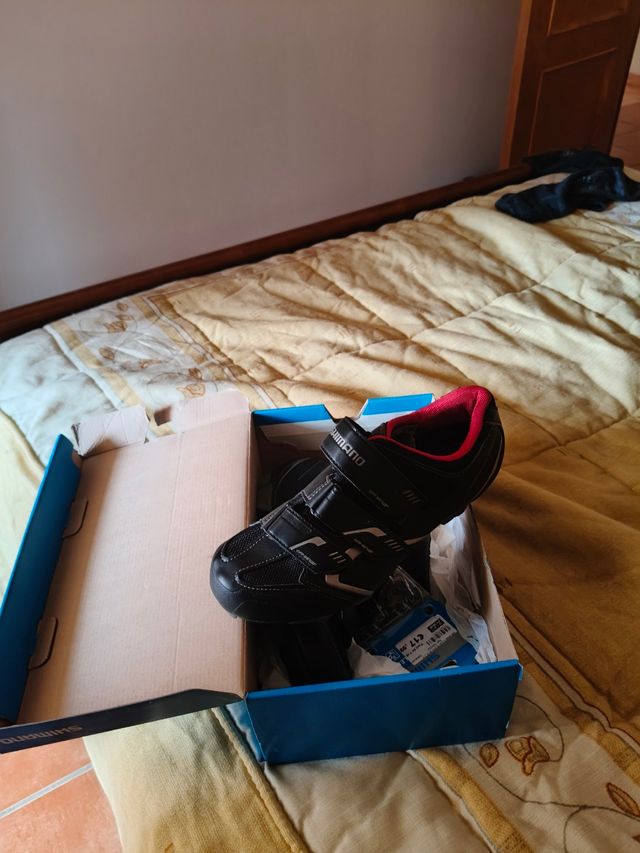 Bendo zapatos de espining talla 40