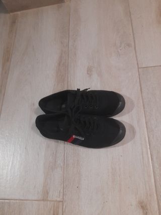 Zapatillas Kawasaki negras