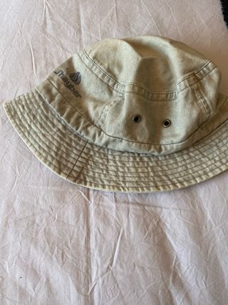 3 para el sol, 2 gorros un sombrero 