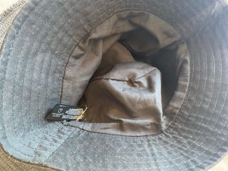 3 para el sol, 2 gorros un sombrero 