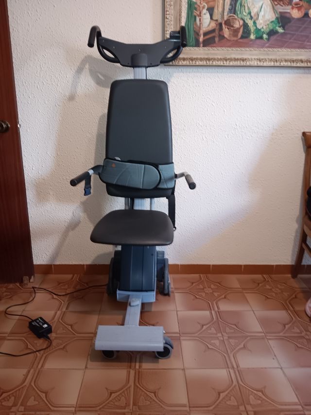 Silla salvaescaleras usada