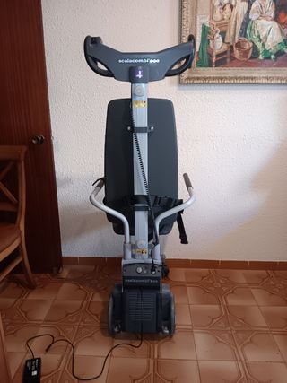 Silla salvaescaleras usada