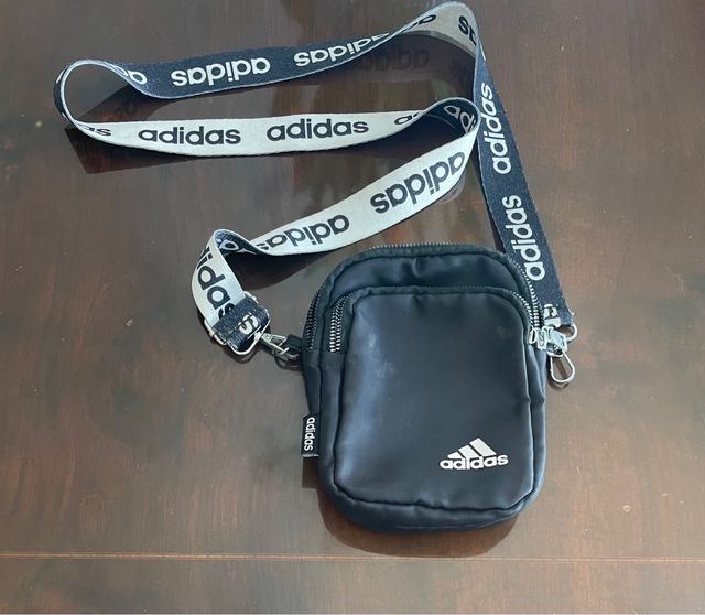 Riñonera adidas