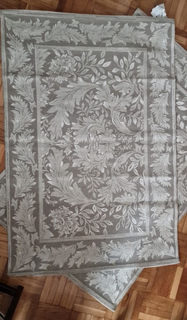 2 Alfombras de pie de cama