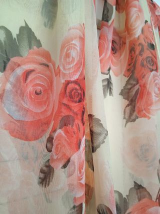 Pañuelo de seda estampado.