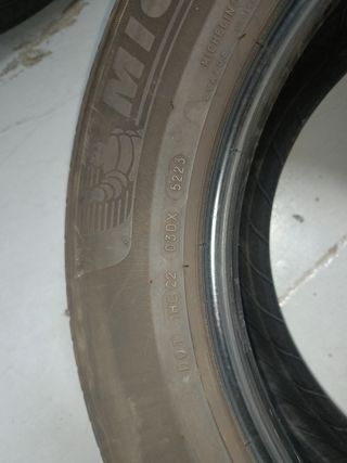  Neumáticos 215 65 r17 103v