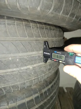 Neumáticos 215 65 r17 103v