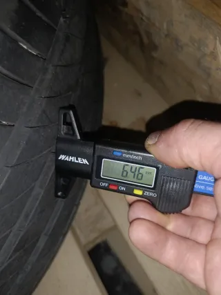 Neumáticos 215 65 r17 103v