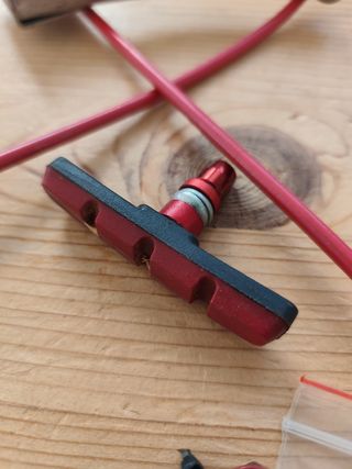 Frenos bicicleta BMX | V-Brake rojos