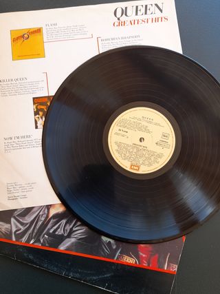 Queen Greatest Hits LP