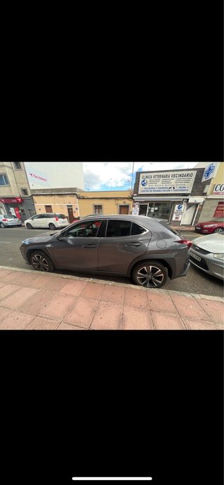 Lexus UX 2023
