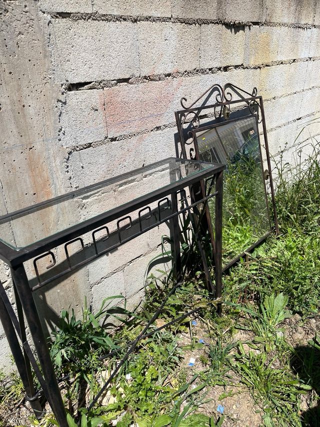 Mesa entradita hierro forjado