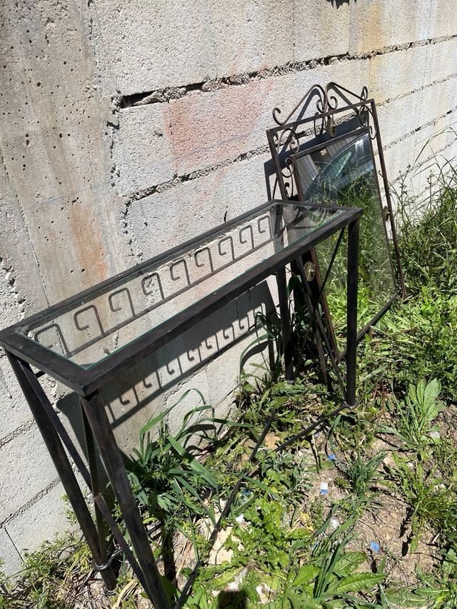 Mesa entradita hierro forjado