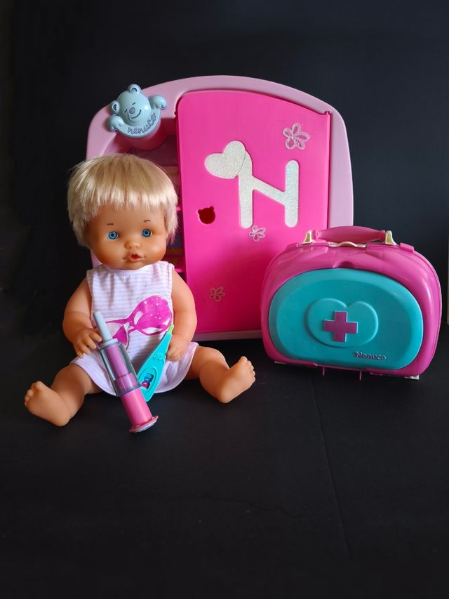 Muñeca Nenuco + accesorios