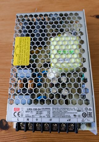 MeanWell Fuente de alimentación 24V-150W, Nueva