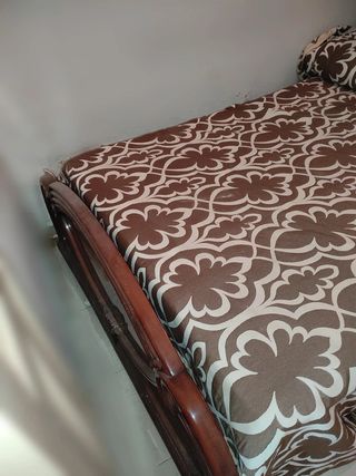 Cabecero, piecero y somier matrimonio